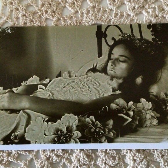 Post Mortem Death Photo Young Girl Death Bed Flowers Reprint - Picture 8 of 8